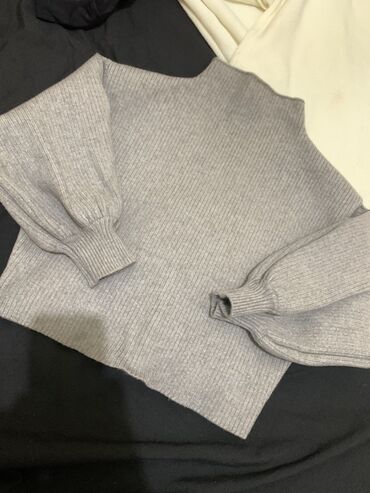 Kardiqanlar, jaketlər: Qadın geyimleri ikinci el az geyilib ve geyinilmeyen etiketlilerde — 8