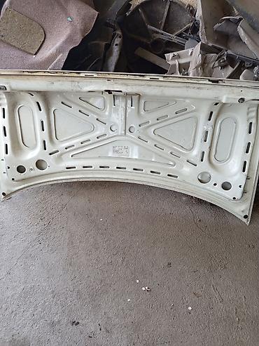 Крышки багажника и комплектующие: Крышка багажника Audi, Б/у, Оригинал — 2