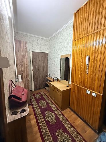 flats on rent: 3 комнаты, 60 м², 105 серия, 1 этаж, Старый ремонт — 6