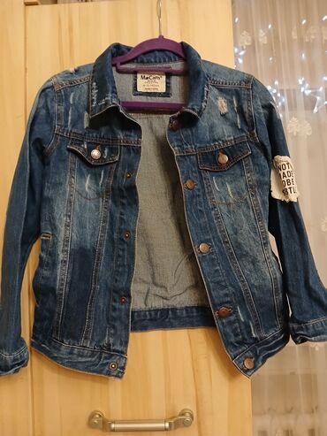 Верхняя одежда: Продам Детский боибер и джинсовый пиджачок. 1) Детский цветной at lalafo.kg — 7 Верхняя одежда: Продам Детский боибер и джинсовый пиджачок. 1) Детский цветной — 7