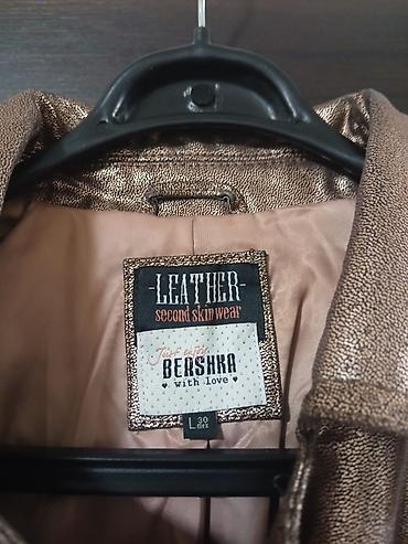 Kurtkalar: Dəri kurtka, Bershka, L — 2
