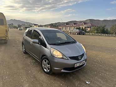 Продажа авто: Honda Jazz: 2009 г., 1.4 л, Механика, Бензин, Хэтчбэк — 10