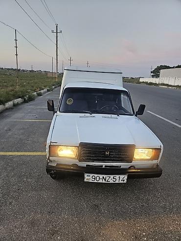 klassik maşınlar: VAZ 2104/2105 əsasında yükdaşıma pikapı – ağ rəngdə, üstü qapalı — 1