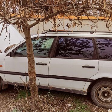 авто в рассрочку в джалал абаде: Volkswagen Passat: 1994 г., 2 л, Механика, Бензин, Универсал