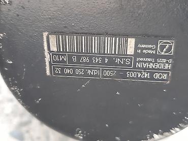 Elektromotori: Servo motor MAC 093C, sa enkoderom i kocnicom Precnik osovine je 24mm — 2