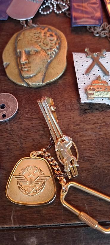 Stare vaze i dekor: Kolekcija dekorativnih i sitnih vintage predmeta – idealno za — 17