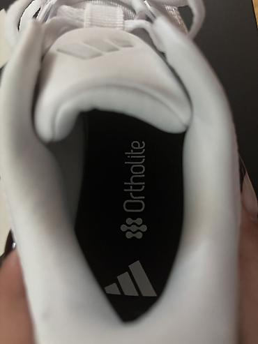 qacis ayaqqabi: Adidas, Ölçü: 37.5, rəng - Ağ, Yeni — 3