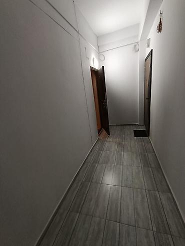 Uzunmüddətli kirayə mənzillər: Mənzil elanə - Geniş açıq balkonlu mənzil, hündür mərtəbə. Balkondan — 6