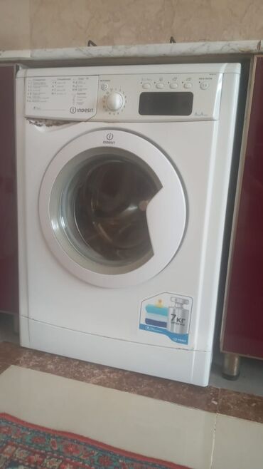 qab yuyanlarin qiymeti: Стиральная машина Indesit, 7 кг, Требуется ремонт, Автомат, Без сушки