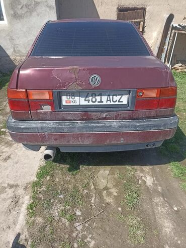 ���������������������� ���� ������������������: Volkswagen Vento: 1994 г., 2 л, Механика, Бензин, Седан