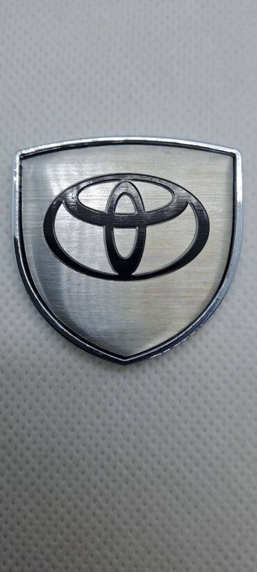 auto sat: Samolepljivi metalni stiker za automobil - TOYOTA Metalni stiker za