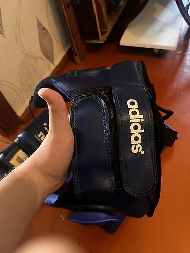boks kaskı: Təcili Satılır! Kikbok qoruyucu dəst Dəstdə olanlar: 1 ədəd Adidas — 5