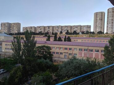 Köhnə tikili: Bakı, 3 otaqlı, Köhnə tikili, m. Həzi Aslanov, 85 kv. m — 3