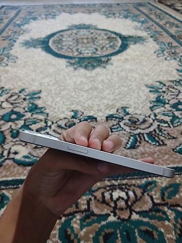 Apple iPhone: IPhone (белый), двойная основная камера и фронтальная с — 6