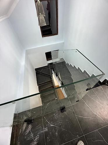 Душевые перегородки и ограждения: СТЕКЛЯННЫЕ ПЕРИЛА ЛЮБОЙ СЛОЖНОСТИ НА ЗАКАЗ ✔ Закалённое стекло 8–10 мм — 30