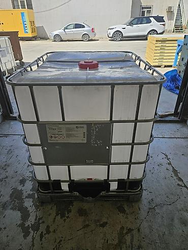 Kənd təssərüfatı avadanlığı: IBC konteyner (1000 L) - Həcm: təxmini 1000 litr - Material: qalın — 6