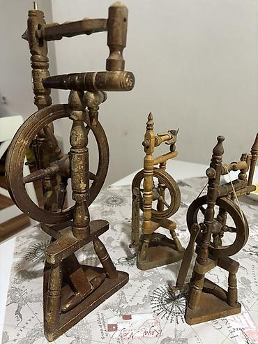 kengur novi sad: Dekorativne minijaturne drvene preslice (set) - Ručno rađene — 1