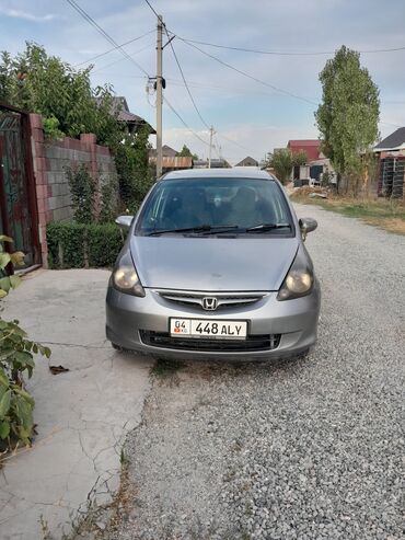 где можно купить шины дешевле: Honda Fit: 2003 г., 1.5 л, Вариатор, Бензин, Хетчбек