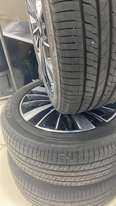 235 50 19: Avtomobil üçün təkər və disk komplekti - Disklər: 5 boltlu, çoxşüalı — 2