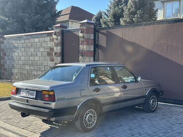 Volkswagen: Volkswagen Jetta: 1988 г., 1.8 л, Механика, Бензин — 14