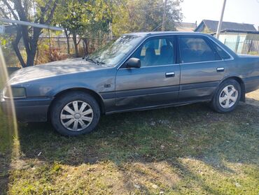 набор ключ бу: Mazda 626: 1989 г., 2 л, Механика, Бензин, Седан