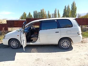 Toyota: Toyota Gaia: 2000 г., 2 л, Автомат, Бензин, Минивэн — 9