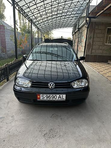 Транспорт: Volkswagen Golf Variant: 2004 г., Дизель, Универсал — 1