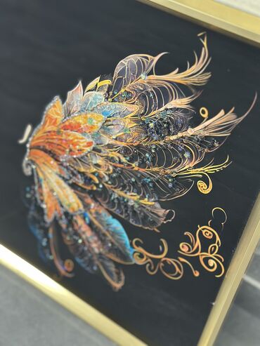 Şəkillər, tablolar: Üzəri epoksid boya ilə örtülmüş, canlı və parlaq görünüşə sahib olan — 30