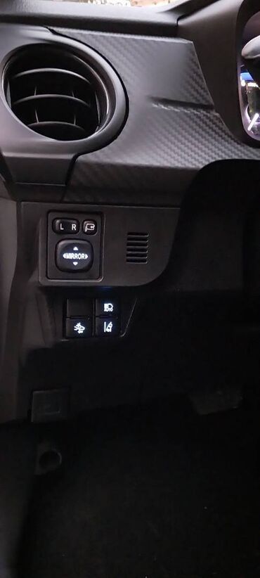 Toyota: Toyota Corolla: 1.5 l | 2020 il Universal — 14