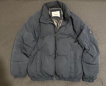qiş: Bershka kişi puffı şişmə qış gödəkçəsi - Rəng: tünd boz/navy - Model — 2
