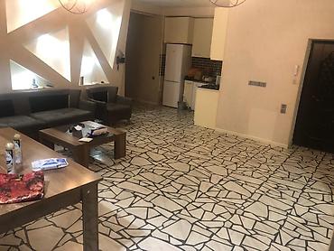 Квартиры: Geniş və işıqlı studiya tipli mənzil. Böyük pəncərələrə malik salonla — 2