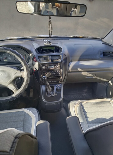 Mitsubishi: Mitsubishi Space Wagon: 1999 г., Механика, Бензин, Универсал — 1