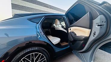 Ford: Ford Mustang Mach-E Premium Long Range 2024 Satılır. Avtomobil şəxsi — 4