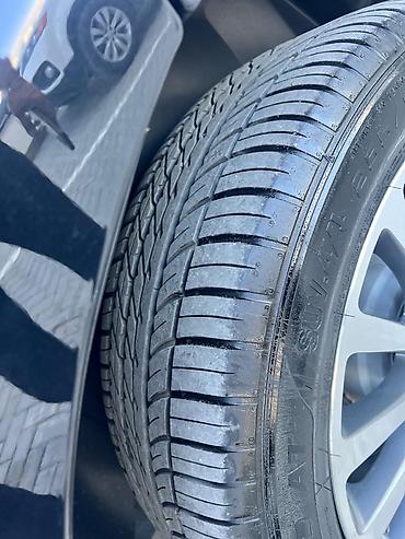 Land Rover: Şin Good year 255/50/20 — 2