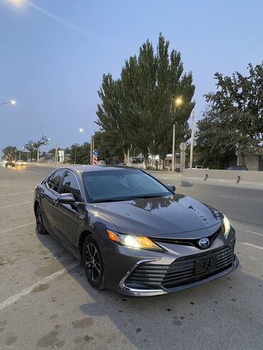 зарядное устройство для электромобиля: Toyota Camry: 2021 г., 2.5 л, Автоматтык, Гибрид, Седан