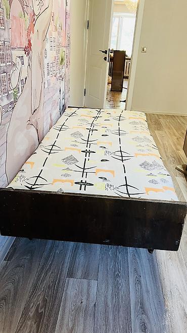 bunk bed: Односпальная кровать в классическом стиле. - Размер спального места — 9