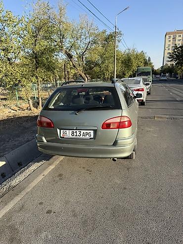 смешанный: Toyota Avensis: 2002 г., Механика, Бензин, Универсал — 4
