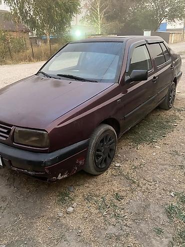 я ищу венто: Volkswagen Vento: 1994 г., 1.8 л, Механика, Бензин, Седан — 3