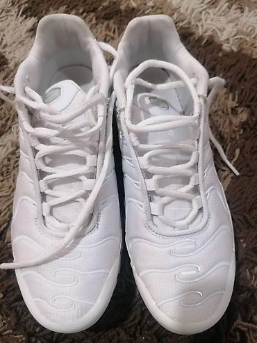 icine o: Nike tn 38 24 i odgovara 38 nisu iznosane jer su mi vece i nesto smeta — 7