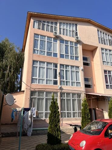квартира берилет новопакровка: 2 бөлмө, 40 кв. м, 4 кабат, Евроремонт