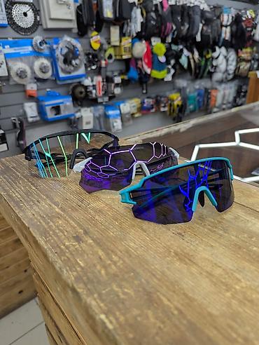 Маски, очки: Очки спортивные. Подходят для активных видов спорта (бег, велосипед) — 24