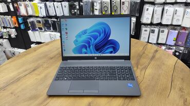 продаётся ноутбук запечатанный абсолютно новый привозной из америки: HP 15.6 ", Intel Core i5, 256 ГБ