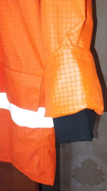 Digər kişi geyimləri: Uniforma. Kutka.az işlenmiş.sökuyu yoxdur.(Razmer:M-48)Qalındı. Su — 7