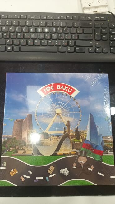 oyun dəsti: Mini Baku oyunu Bakının 8 rayonunu əhatə edir . Bütün içərisi
