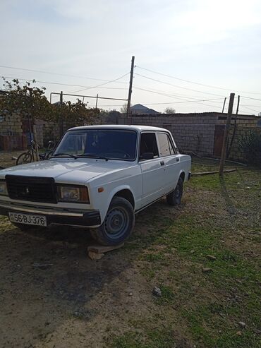 VAZ (LADA): VAZ (LADA) 2107: 1.5 l | 2004 il 2000 km Sedan