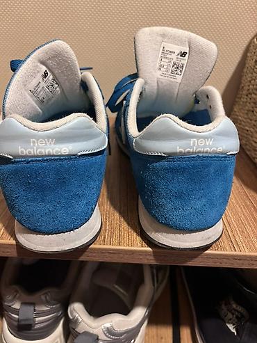 ket ayaqqabı: New Balance original — 2