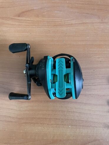 Рыболовная оснастка: Набор приманок для спиннинга и поплавочной/нахлыстовой ловли Состав — 10