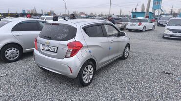 страшный машина: Chevrolet Spark: 2017 г., 1 л, Вариатор, Бензин, Хэтчбэк