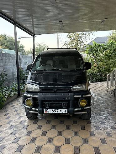 митсубиси минивен: Mitsubishi Delica: 1996 г., 2.4 л, Автомат, Бензин, Минивэн — 1