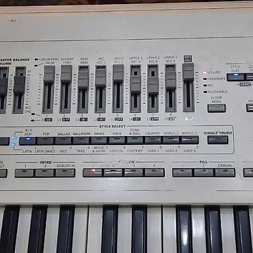 Sintezatorlar: Sintezator, Korg — 8